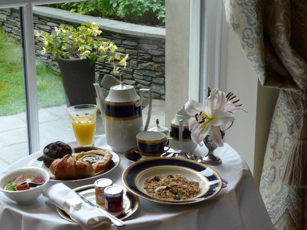 Annesdale House Bed and Breakfast Windermere Eksteriør billede